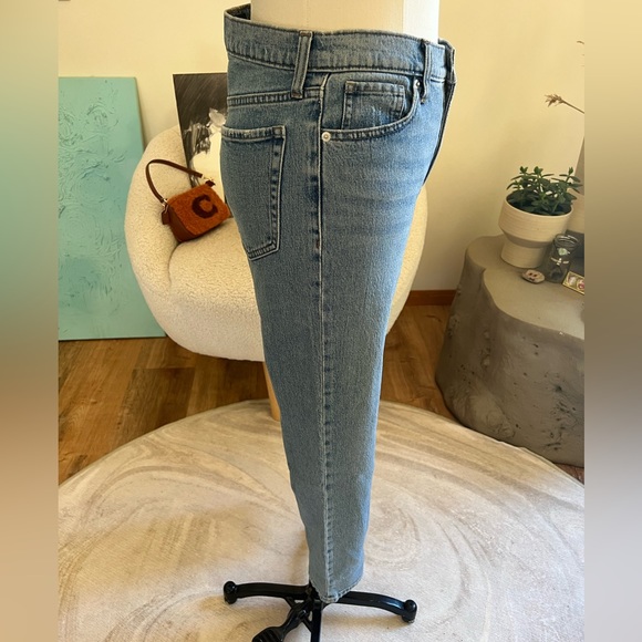 Straight fit high rise jeans - Picture 6 of 7